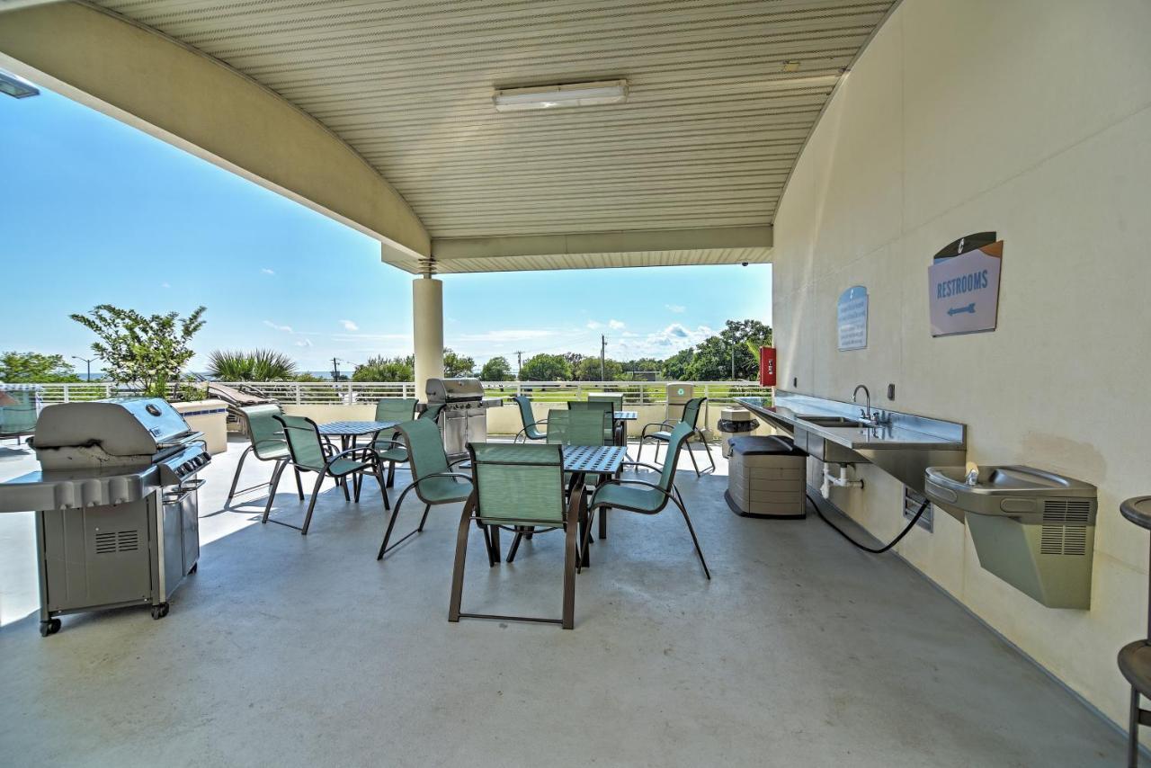 Beachside Biloxi Club Condo Balcony With Ocean View Eksteriør bilde